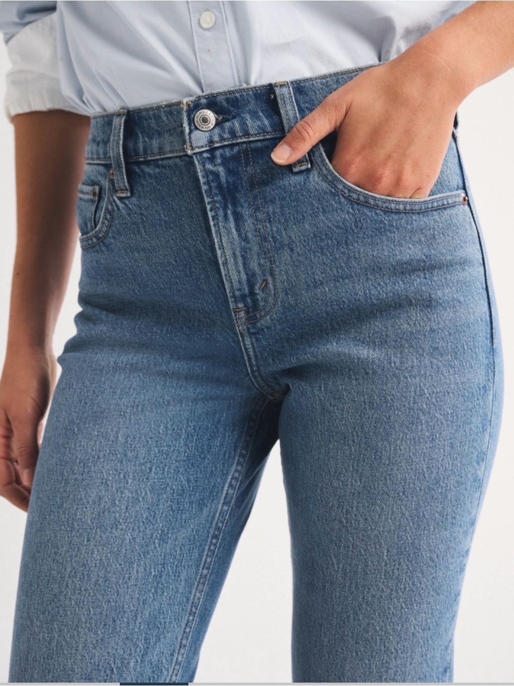 High Rise 90s Straight Jean
